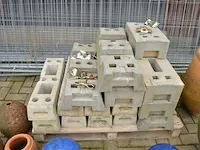 14 stuks werfhekken (met schade), 10 stuks werfhekvoeten (21,22) - afbeelding 5 van  6
