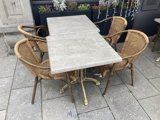14 terrastafels en 26 terrasstoelen - afbeelding 2 van  8