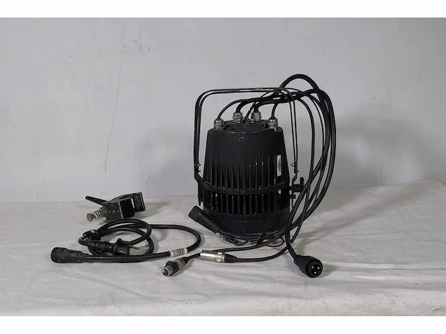 14 x expolite tourled power 28 mkii ip66 10° (7x12w rgbw) - afbeelding 3 van  9