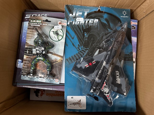 14 x speelgoed - afbeelding 1 van  7