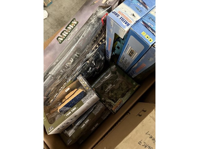 14 x speelgoed - afbeelding 6 van  7