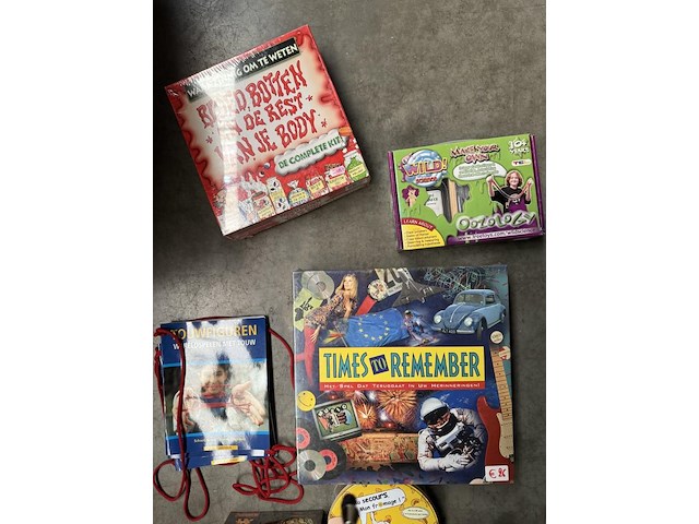 14 x speelgoed - afbeelding 1 van  6