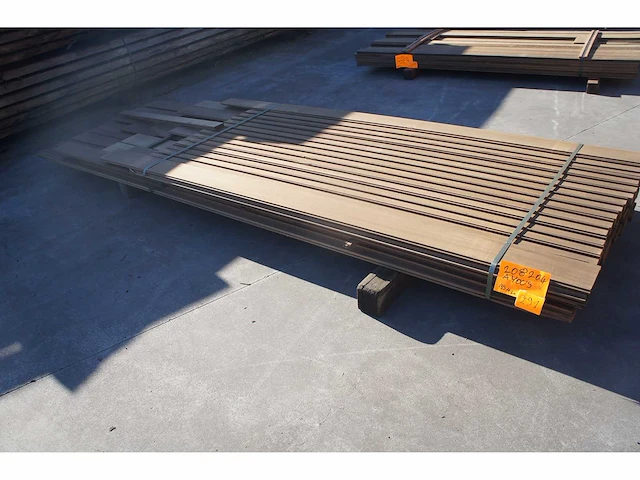 14,12 m² ayous divers - afbeelding 1 van  5