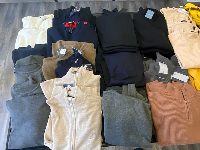 144x heren truien en sweaters. diverse maten, modellen en merken - afbeelding 22 van  22