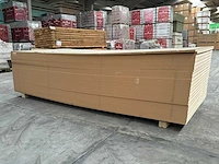 148,8 m² mdf 1,22 m breed 3,05 lang 1,8 cm dik - afbeelding 1 van  4