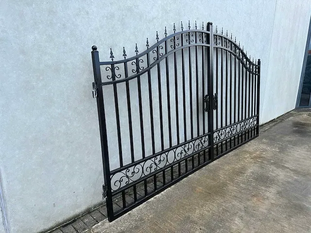 14ft plain design gate - tuinhek - afbeelding 3 van  6