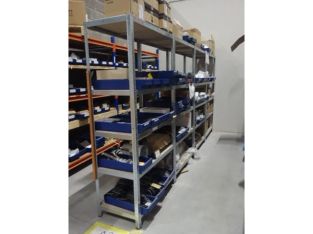 14x diverse metalen rekken - afbeelding 3 van  5