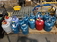 14x lege/halfvolle gasfles