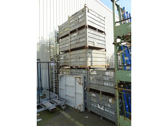 14x stapelbare metalen bak - afbeelding 1 van  4