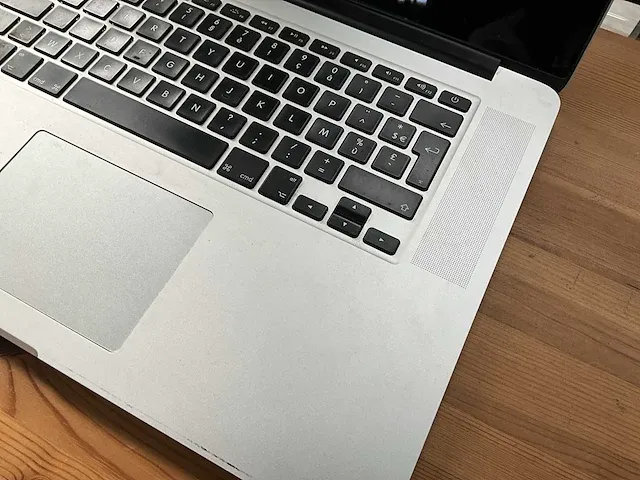 15” apple macbook pro a1398 - afbeelding 6 van  12
