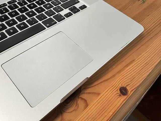 15” apple macbook pro a1398 - afbeelding 7 van  12