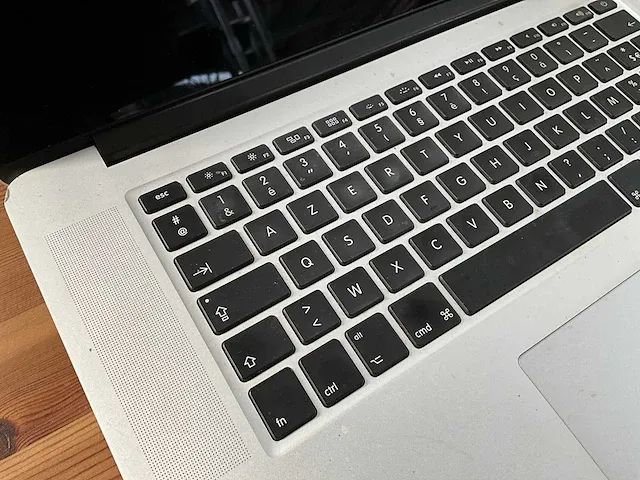 15” apple macbook pro a1398 - afbeelding 7 van  13