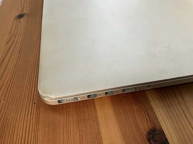 15” apple macbook pro a1398 - afbeelding 10 van  13