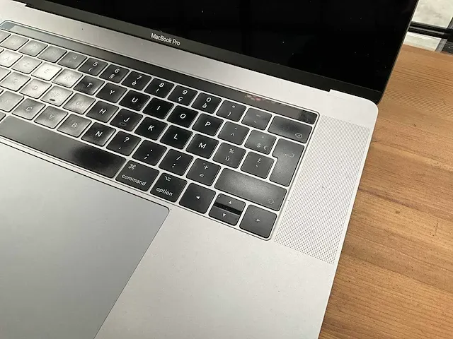 15” apple macbook pro a1707 - afbeelding 7 van  12