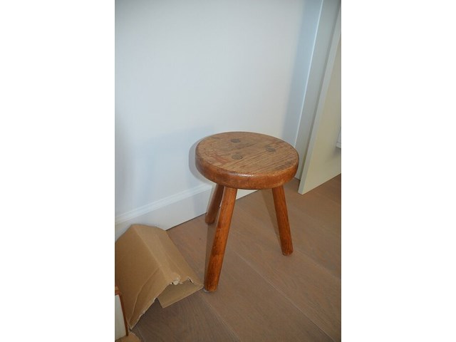 15-delige oosthoeks encyclopedie, eiken krukje - afbeelding 5 van  5