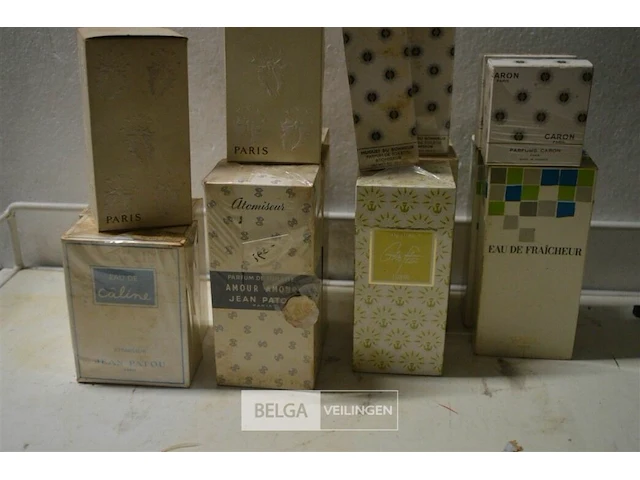±15 div soorten klassieke parfums - afbeelding 7 van  7