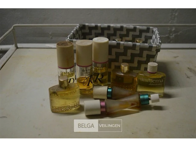 ±15 div soorten klassieke parfums - afbeelding 1 van  4