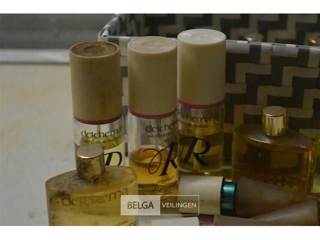 ±15 div soorten klassieke parfums - afbeelding 3 van  4