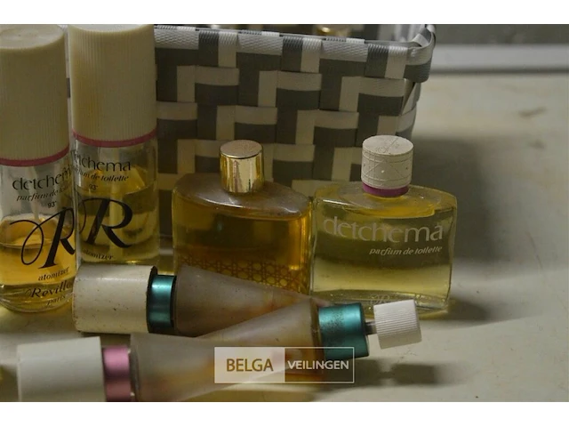 ±15 div soorten klassieke parfums - afbeelding 4 van  4