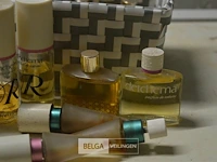 ±15 div soorten klassieke parfums - afbeelding 4 van  4