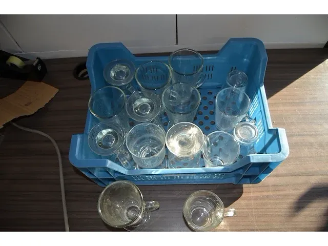 15 diverse thee en latte glazen (zonder bak) - afbeelding 3 van  4