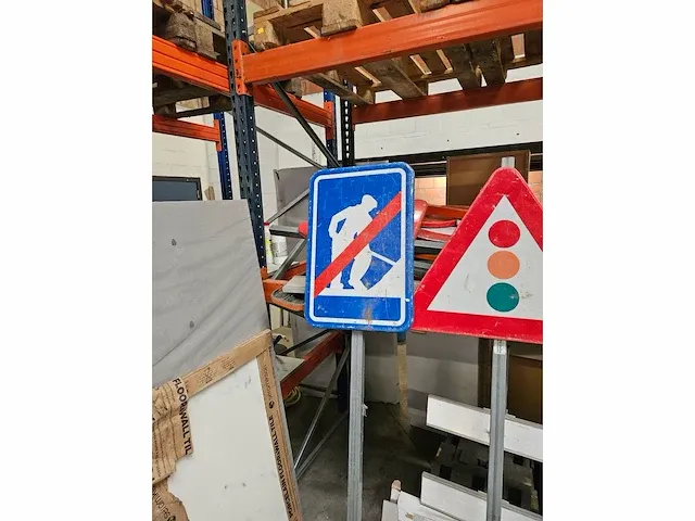 15 diverse verkeers/signalisatieborden - afbeelding 7 van  14