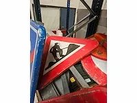 15 diverse verkeers/signalisatieborden - afbeelding 11 van  14