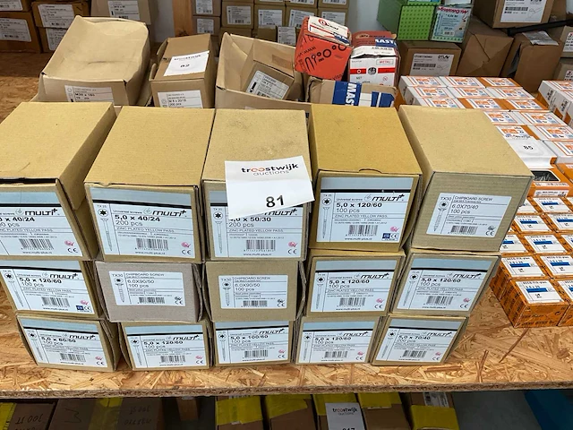 15 dozen schroeven - afbeelding 1 van  5