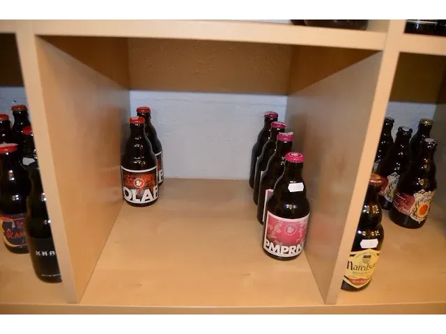 15 fl. bier st.hubertus hop 33cl, 6 fl. de maeght van gottem 33cl, 4 fl. de bie velo bier 33cl, 2 fl. dormaal new tildonk 33cl, 3 fl. zurre kriek 33cl, 7 fl. julia sunny joy 33cl, 5 fl. the birth 33cl - afbeelding 13 van  30
