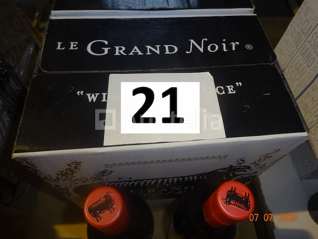 15 flessen le grand noir rouge wijn - afbeelding 1 van  2