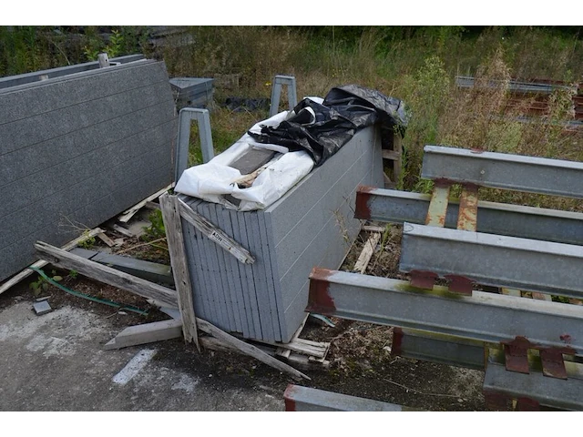 15 granieten platen met lijnen gebrand en geborsteld 2 zijden afgewerkt, grijs, afm. 220x60x3 - afbeelding 1 van  8