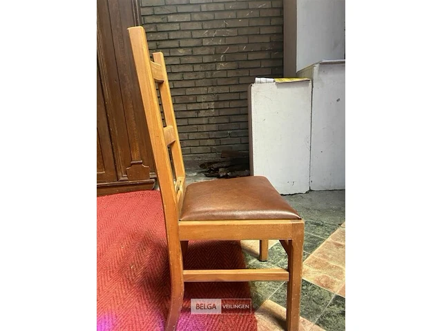 15 kleine kerkstoelen - afbeelding 2 van  4