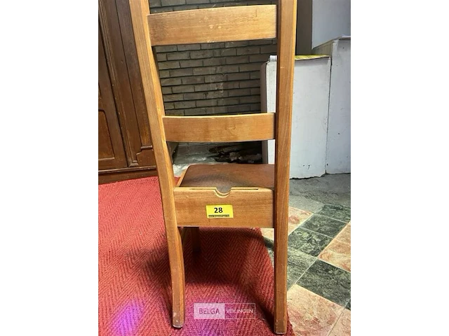 15 kleine kerkstoelen - afbeelding 3 van  4