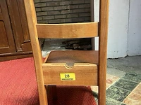 15 kleine kerkstoelen - afbeelding 3 van  4