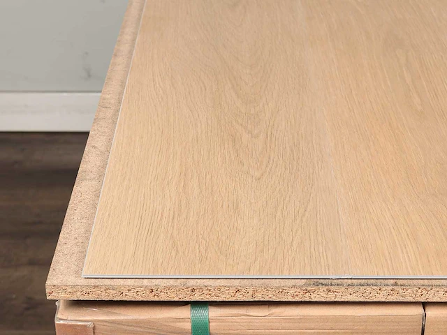 15 m2 pvc spc click plank met xps onderlaag - 1220 x 228 x 5 mm - afbeelding 2 van  4
