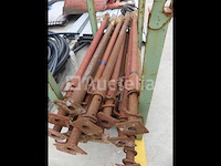 15 metalen steunen - afbeelding 1 van  4