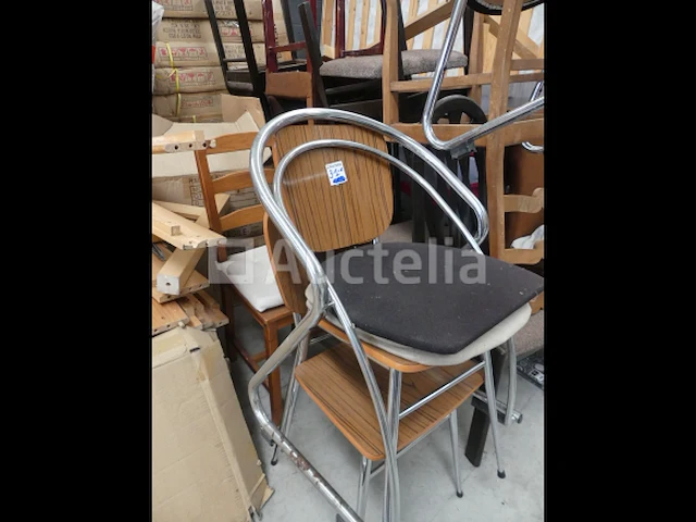 15 niet-overeenkomende stoelen - afbeelding 1 van  5