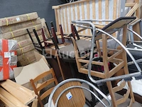 15 niet-overeenkomende stoelen - afbeelding 2 van  5