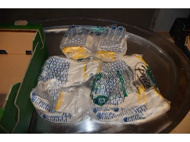 15 paar werkhandschoenen - afbeelding 1 van  3
