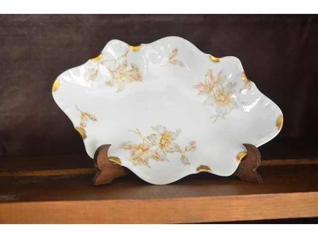 15 porseleinen sierstukken - afbeelding 2 van  12