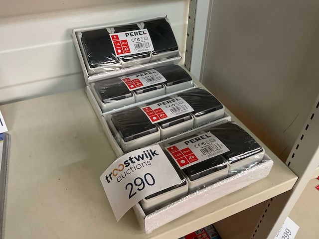 15 stopcontacten - afbeelding 1 van  3