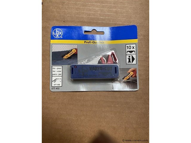 15 verpakkingen van 10 stuks tapijtmesjes - afbeelding 1 van  2