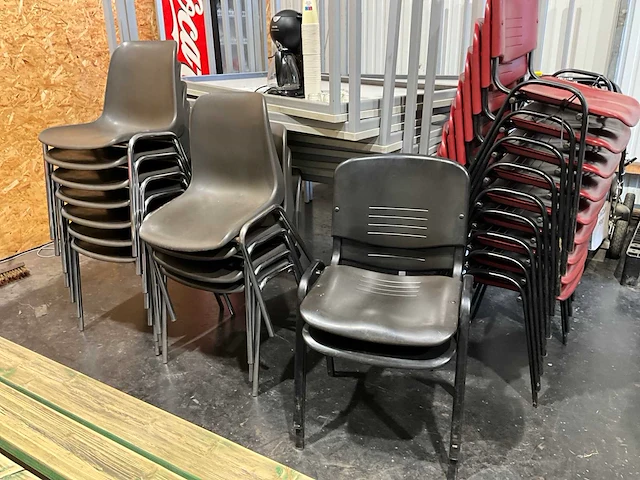 15 x bureautafel met stoelen - afbeelding 3 van  7