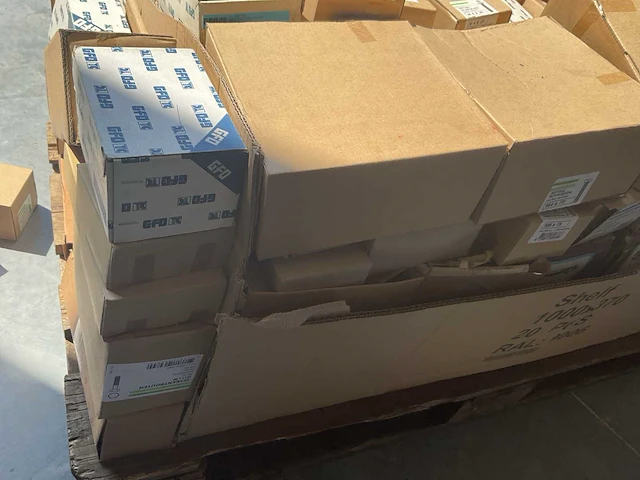 150 dozen deels inox bouten en moeren - afbeelding 2 van  15