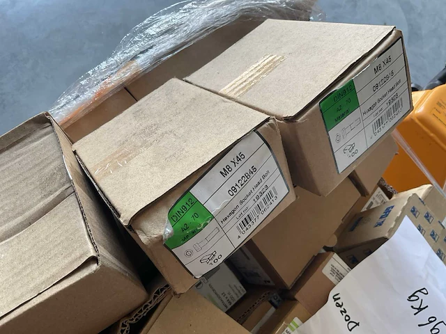 150 dozen deels inox bouten en moeren - afbeelding 6 van  15
