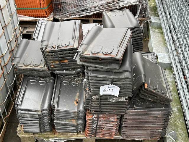 150 zwarte dakpannen koramic - afbeelding 1 van  10