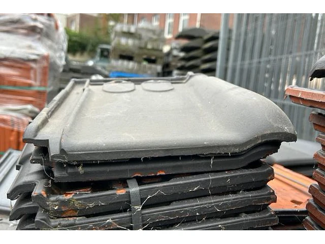 150 zwarte dakpannen koramic - afbeelding 4 van  10
