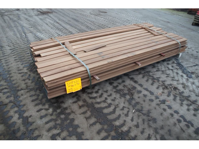 15,39 m² ayous gevelbekleding - afbeelding 1 van  5