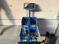 15,70 kg diverse bevestigingsmaterialen in stapelbare bak - afbeelding 1 van  13