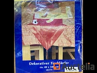 158 kg home huishoudtextiel mix: tafelkleden, tafellopers etc. - afbeelding 19 van  28